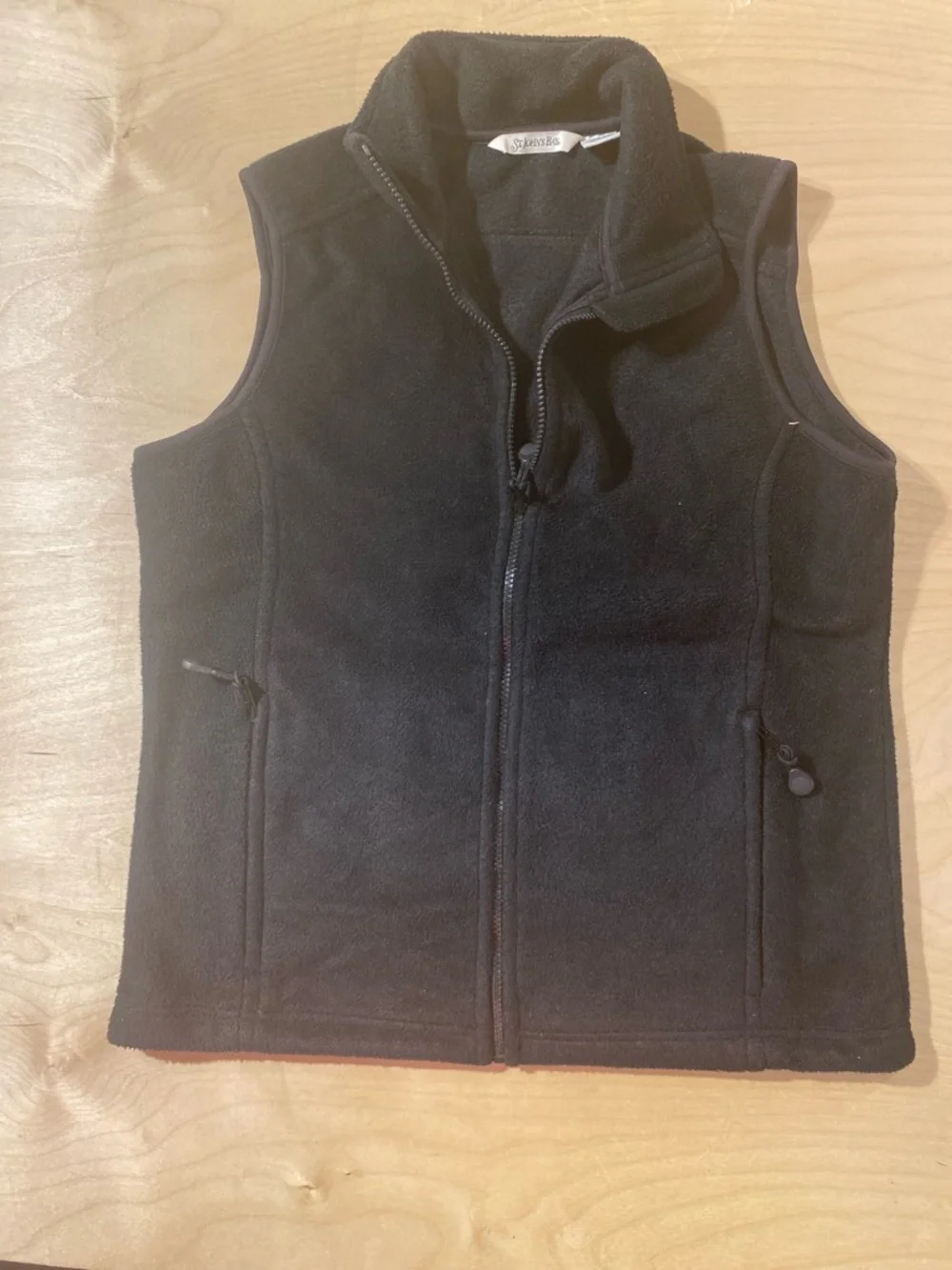 St. John's Bay Black Fleece Vest Medium (RC)